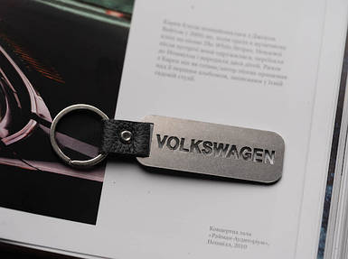 Брелок металевий. VOLKSWAGEN. 10х2,5см