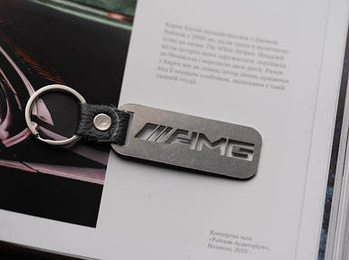 Брелок металевий. Mercedes AMG. 10х2,5см