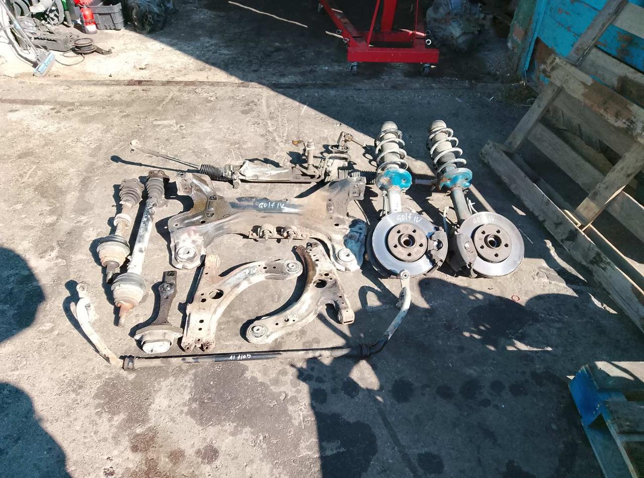 Вітаю зацікавлених на авто розборці Чемпіон !!!<br />
 Предметом оголошення є&nbsp;Стабілізатор Передній Vw Golf 4 21-23мм 1J0411305E 1J0411305B<br />
 Фактичний стан на фото. Гарантія 14 днів на встановлення та перевірку<br />
 Висилаємо по всій Україні по передоплаті на транспортні витрати!<br />
 Наявність та асортимент на складі постійно змінюються.<br />
 Точні деталі уточняйте по телефону +380973363743 — фото 2