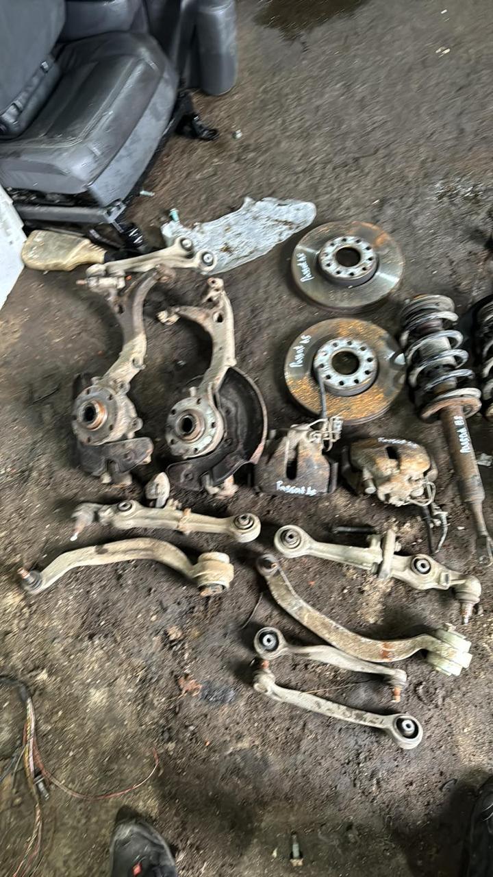 Вітаю зацікавлених на авто розборці Чемпіон !!!<br />
 Предметом оголошення є&nbsp;Супорт Передній Passat B5<br />
 Ціна вказана за 1шт<br />
 Фактичний стан на фото. Гарантія 14 днів на встановлення та перевірку<br />
 Висилаємо по всій Україні по передоплаті на транспортні витрати!<br />
 Наявність та асортимент на складі постійно змінюються.<br />
 Точні деталі уточняйте по телефону +380973363743 — фото 1