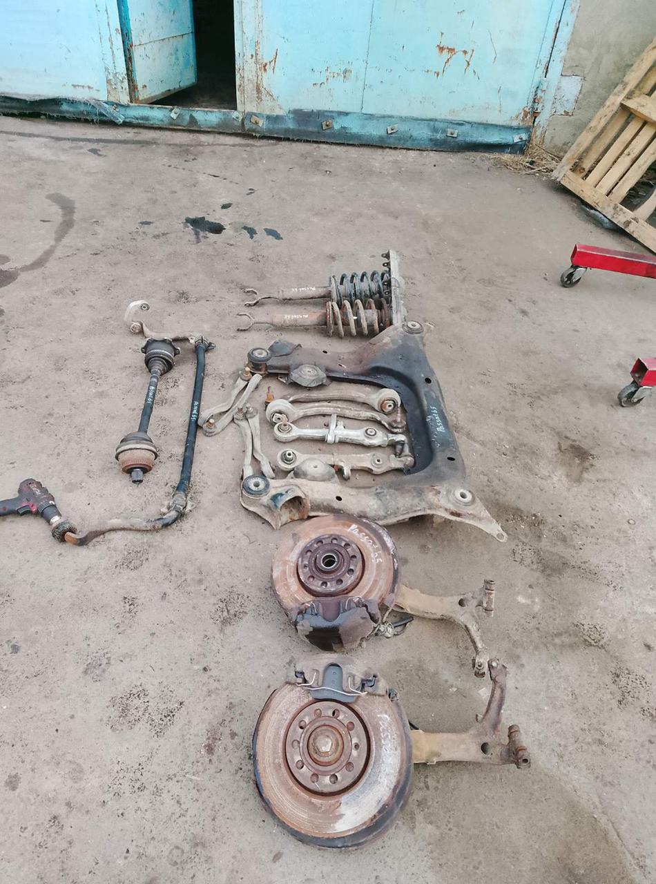 Вітаю зацікавлених на авто розборці Чемпіон !!!<br />
 Предметом оголошення є&nbsp;Супорт Передній Passat B5<br />
 Ціна вказана за 1шт<br />
 Фактичний стан на фото. Гарантія 14 днів на встановлення та перевірку<br />
 Висилаємо по всій Україні по передоплаті на транспортні витрати!<br />
 Наявність та асортимент на складі постійно змінюються.<br />
 Точні деталі уточняйте по телефону +380973363743 — фото 3