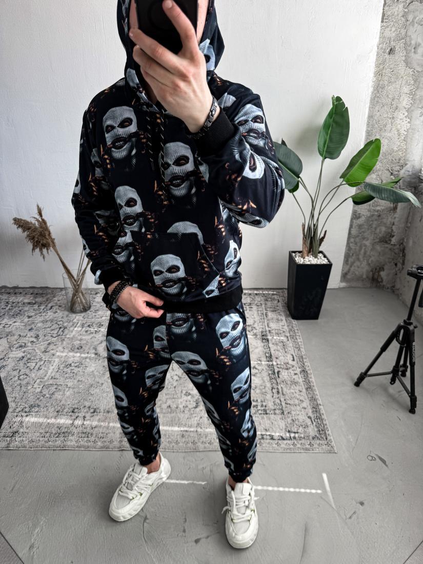 Чорний спортивний костюм худі штани з принтом маски