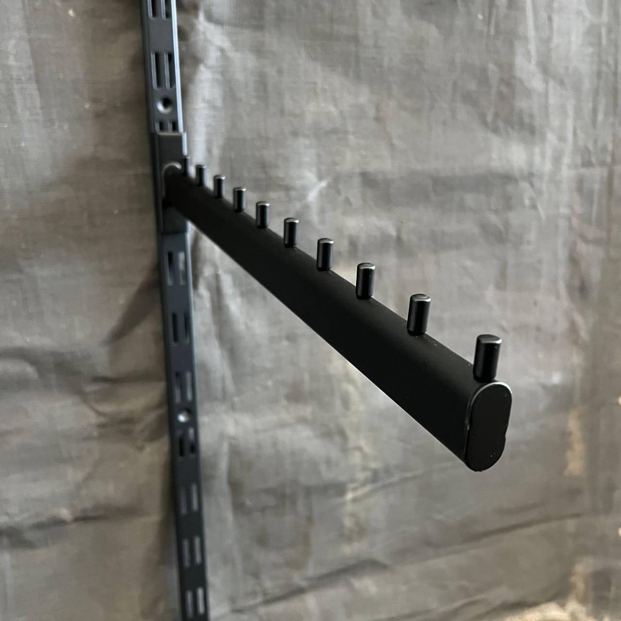 Кронштейн (Флейта) у рейку чорний 40 см (10 гвоздиків), фото 1