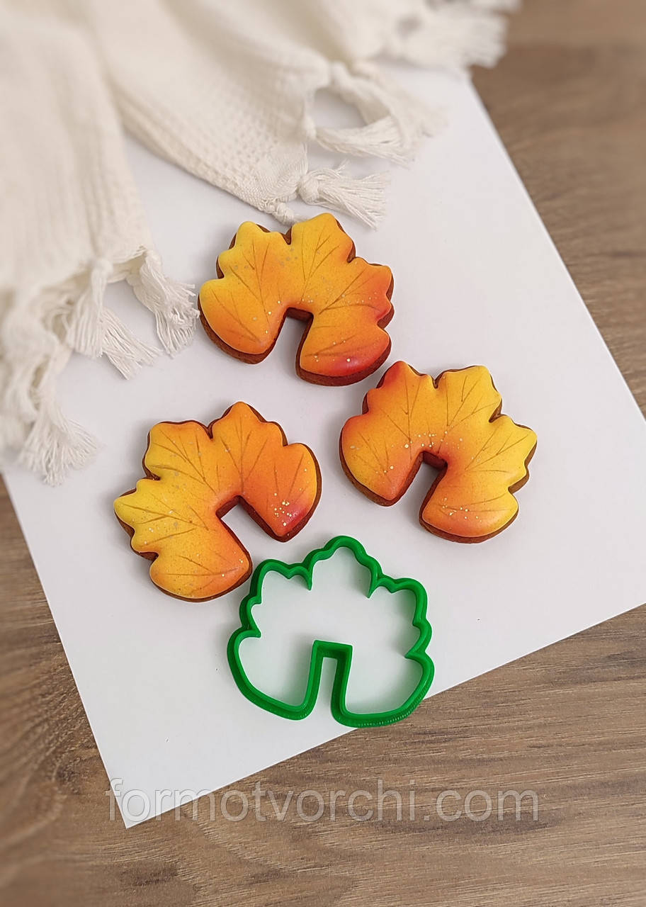 3D-формочки-вирубки для пряників "Кленовий лист на чашку"