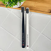 Набір Curaprox Black is white щітки Ultra Soft CS 5460 (біла та чорна), 2 шт