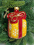Скляна ялинкова іграшка ручної роботи Подарунок жовтий 8 см