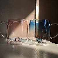 Стеклянная чашка с 3D сердечком внутри, 400 мл (розовая и голубая)