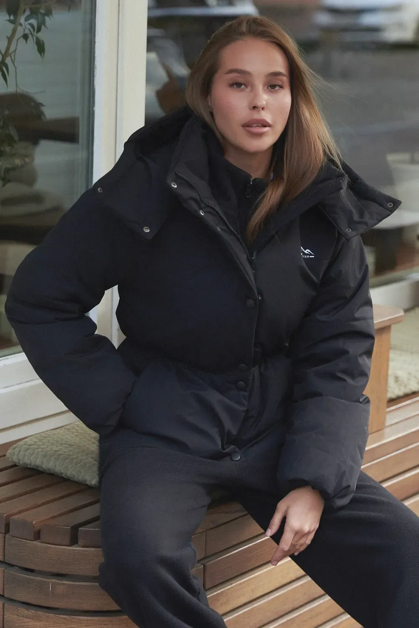 Жіноча зимова куртка з капюшоном на синтепуху 250 • Капучино / Чорний / Світло сірий • Розміри 42–52, фото 1