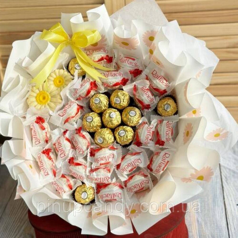 Букет з цукерок Рафаелло Raffaello і Ферреро Роше білий подарунок на День народження, фото 1
