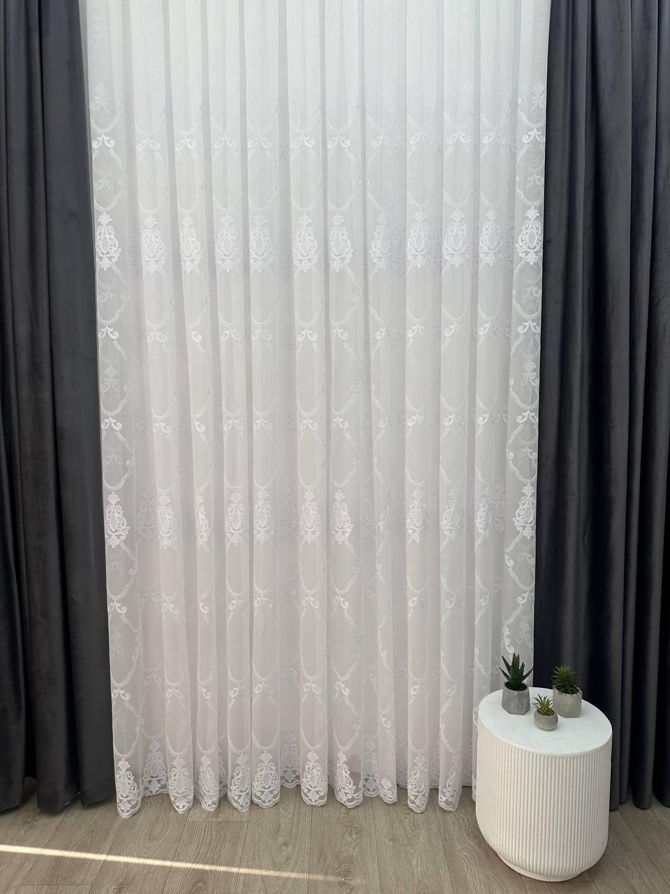 Тюль на основі бамбука з красивою шеніловою вишивкою. Колір: білий, фото 1