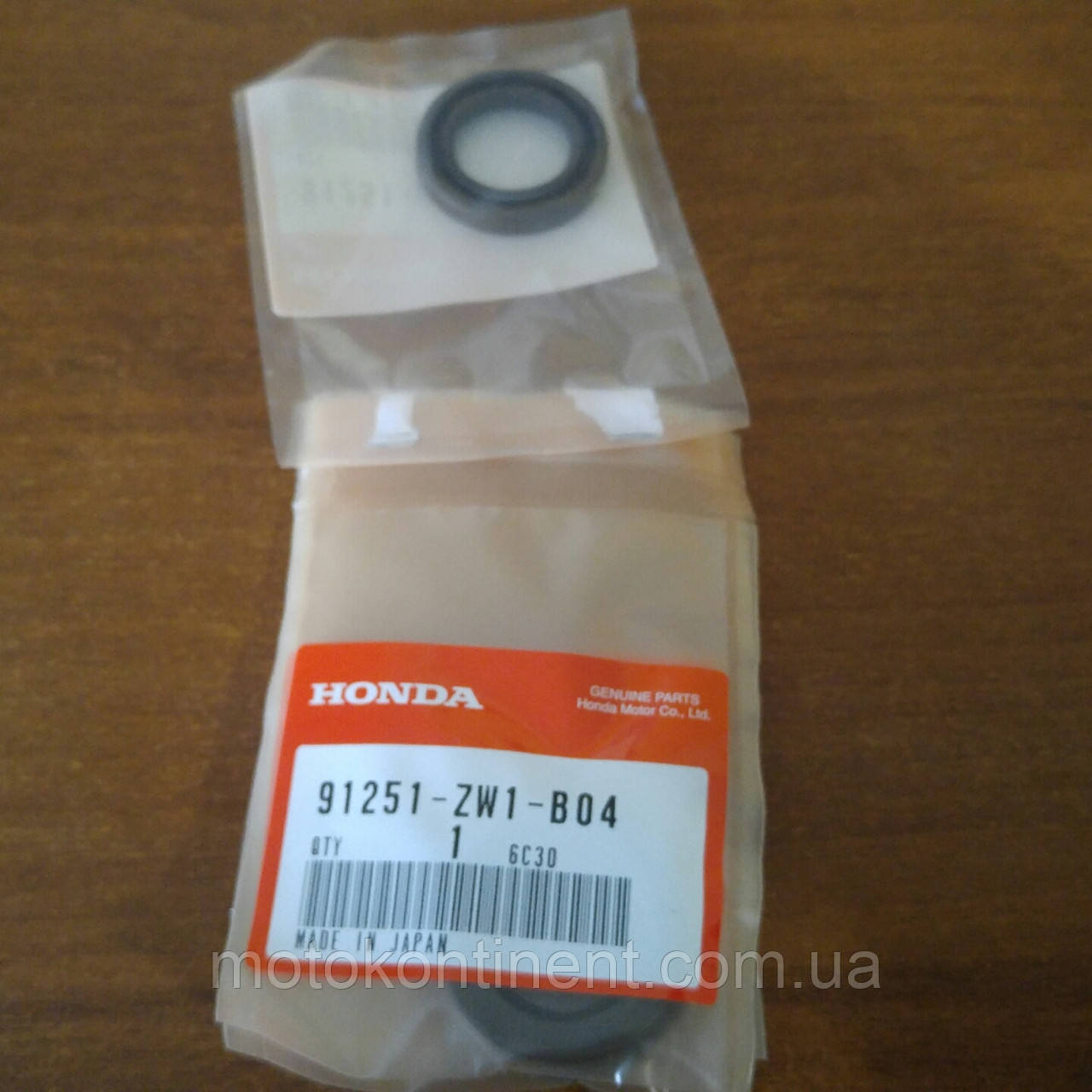 91251-ZW1-B04 / 91253-ZZ3-003 Сальник водяної помпи Honda BF60A / BF90-BF150 23x36x6