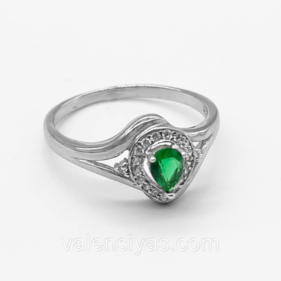 Срібна каблучка зі вставкою фіаніт, Розмір 16,0, Вага: 2.3 г