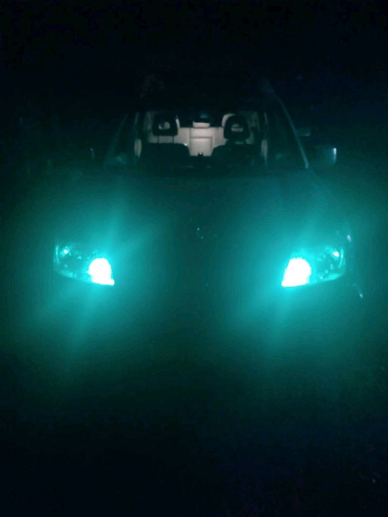 Світлодіодна лампа в габарити T10 (W5W) Magic Light комплект + пульт ДК (зміна кольору та режиму роботи) - фото покупців 1