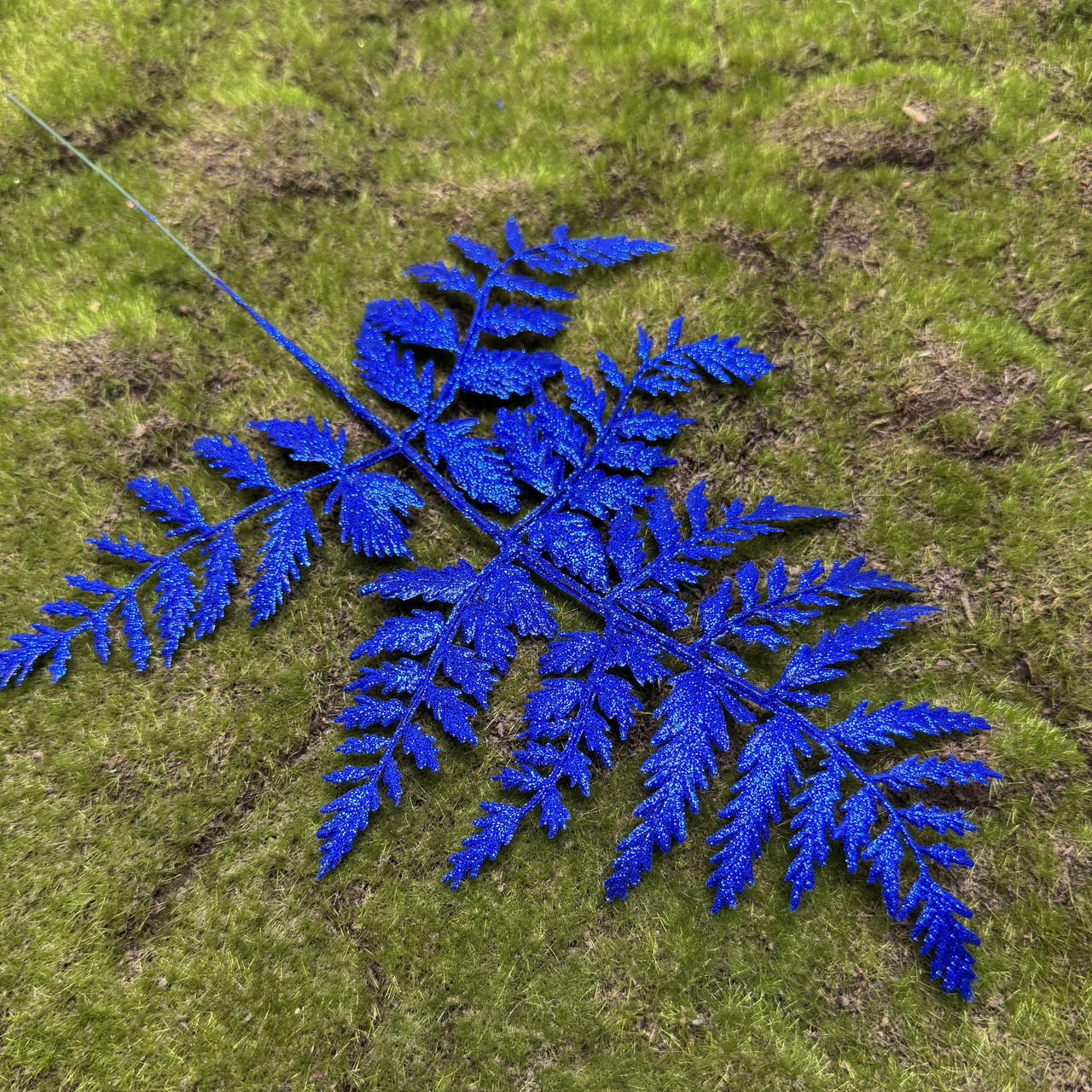 Штучна блискуча гілочка синя (ZB65-BL) | Д-35 см |Коробка-12 шт|виробник-Польща, фото 1