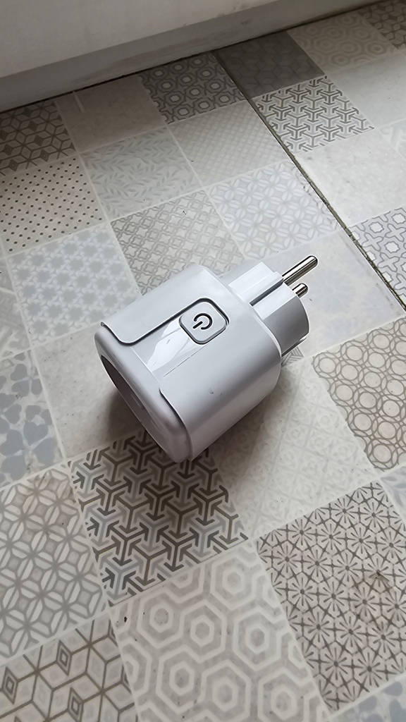 Розумна розетка Tuya 20А: Wi-Fi розетка з моніторингом енергії для розумного будинку з вимірюванням смарт-розетка - фото покупців 1