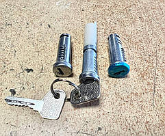 Замки (личинки) дверей і багажника ВАЗ 2104, 2105, 2107