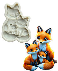 Силіконовий молд для шоколаду, зефіру та ін  "Родина лисичок (перед)"