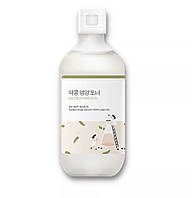 Питательный тонер с экстрактом черных соевых бобов ROUND LAB Soybean Nourishing Toner 300 ml