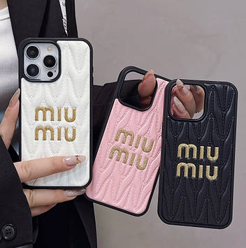 Чохол на айфон шкіряний зі вставкою з натуральної "M"