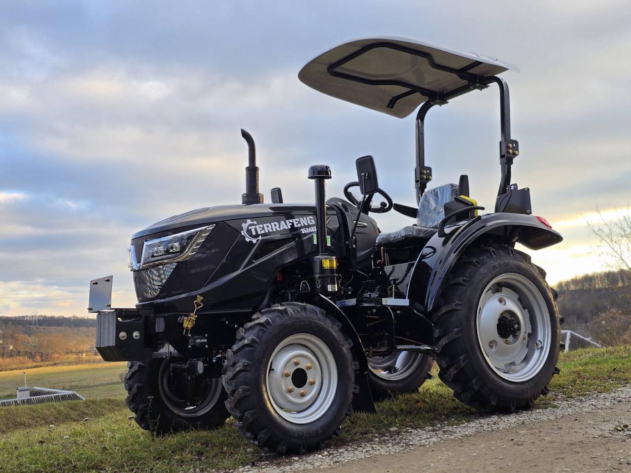 Міні-Трактор TERRAFENG 3524HX із прижимною гідравлікою, навісом, реверсом, мости від 50ки