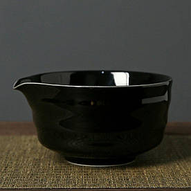 Чаван для матча Kuro Nami, керамічна чаша з носиком Чорна