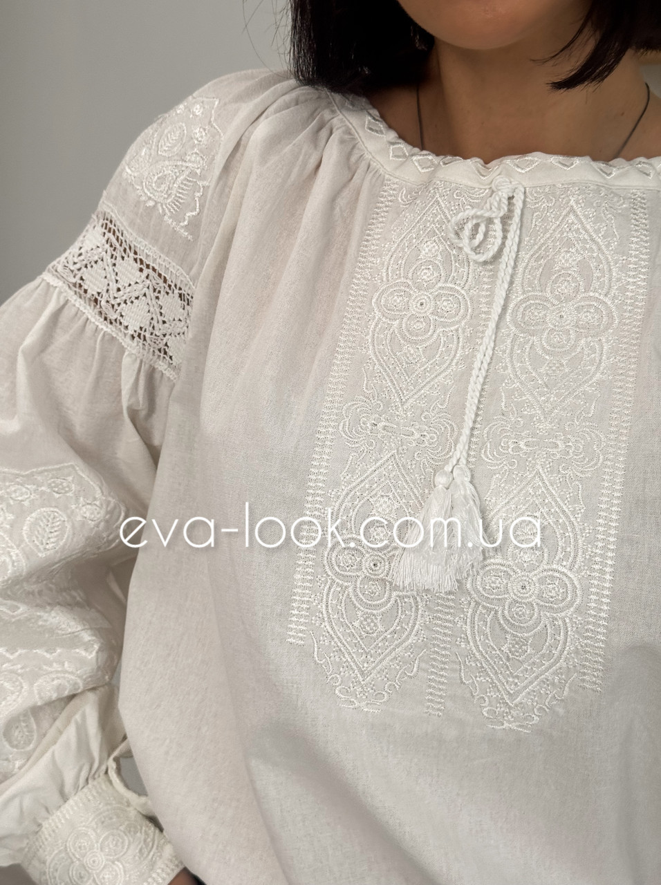 Жіноча вишиванка з аплікацією: продаж, ціна у Хмельницькому. Жіночий ...