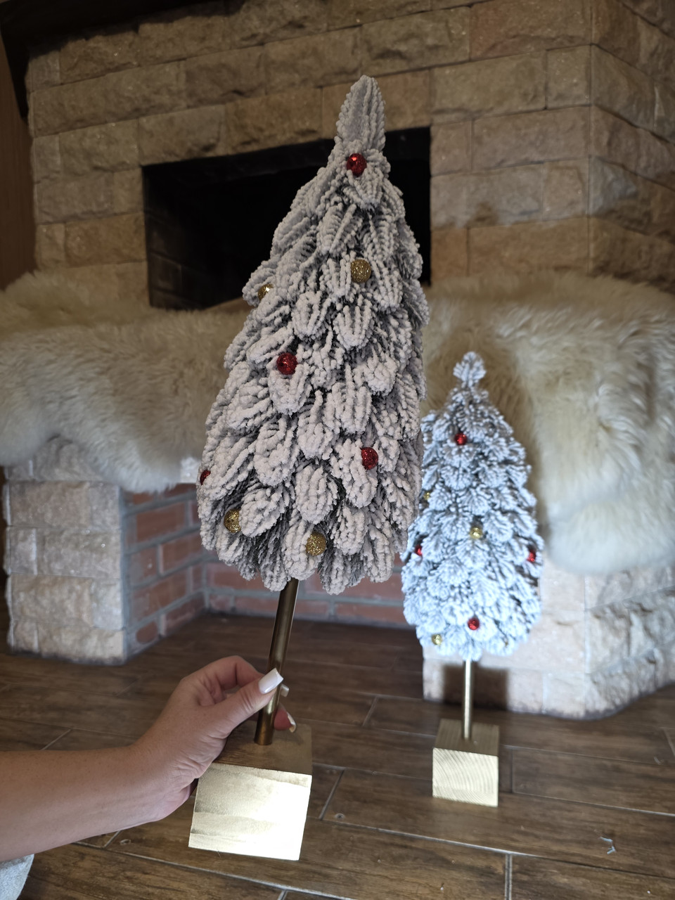 Ялинка лита "Роял" засніжена на підставці, подарункова 60 см, фото 1