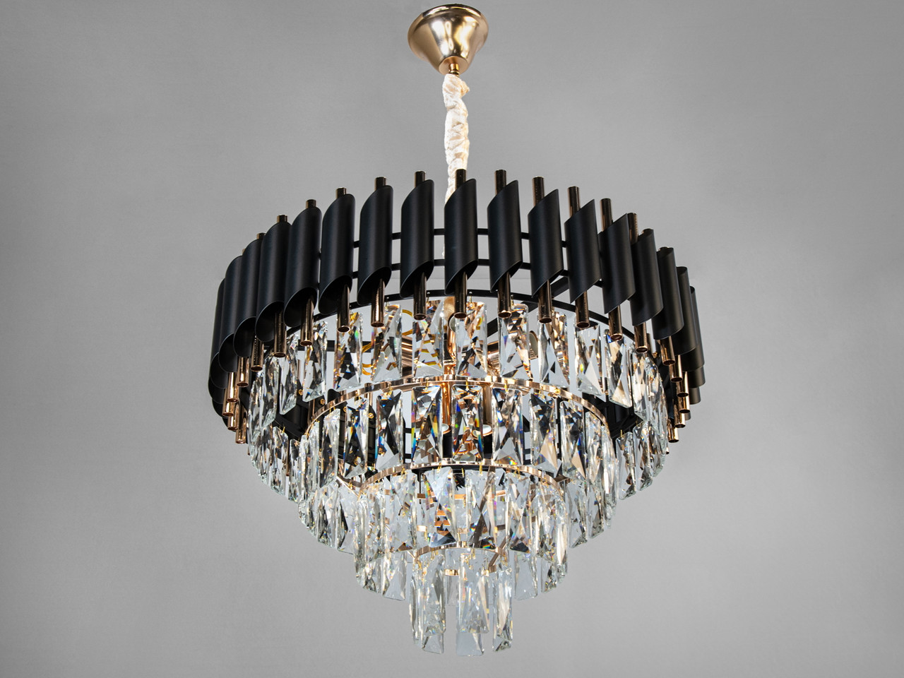 Підвісна люстра Серія 9001 чорний з золотом на 9 ламп для вітальні 9001-550BK+SGD