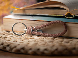 Ремінці для ключів з кільцем. Колір коричневий. 14см