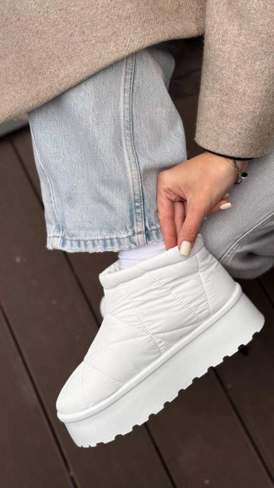 Жіночі білі дутики, Сноубутси на високій підошві, Которкі дутики на високій підошві, Білі ультра короткі дутики, фото 1