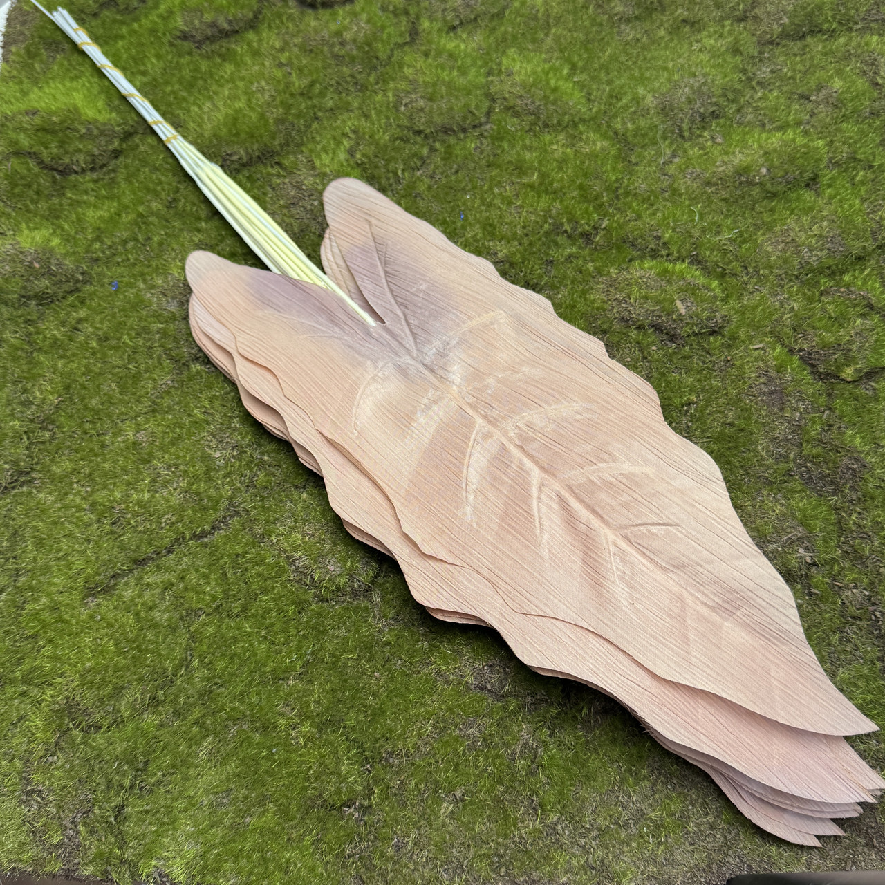 Штучний лист філодендрон коричневий, 12 шт. Штучні листи для декору, Листя для декору, Висота 55 см, фото 1