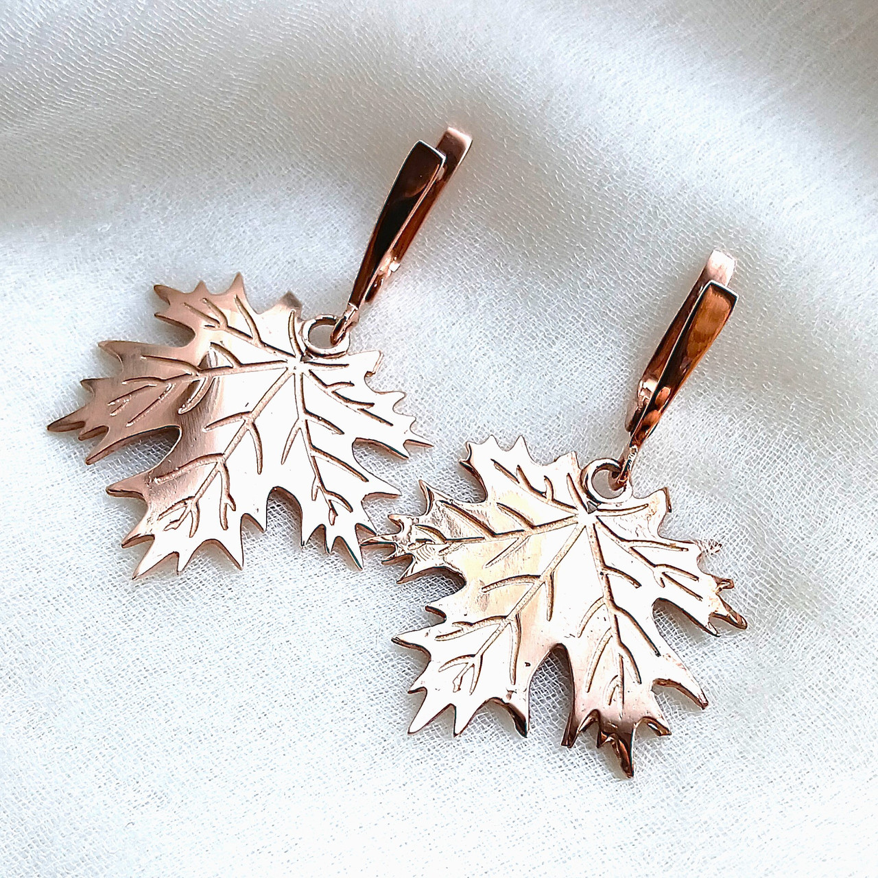 Сережки срібні в позолоті Кленовий лист, фото 1