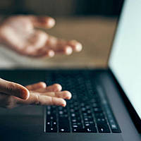 Чому Bluetooth не ловить в одній кімнаті — і що з цим робити