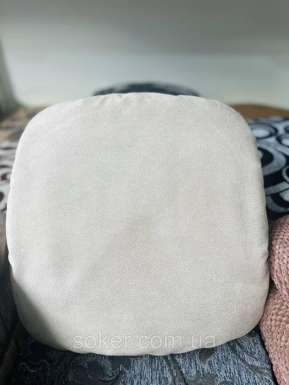 Чохли на квадратні стільці