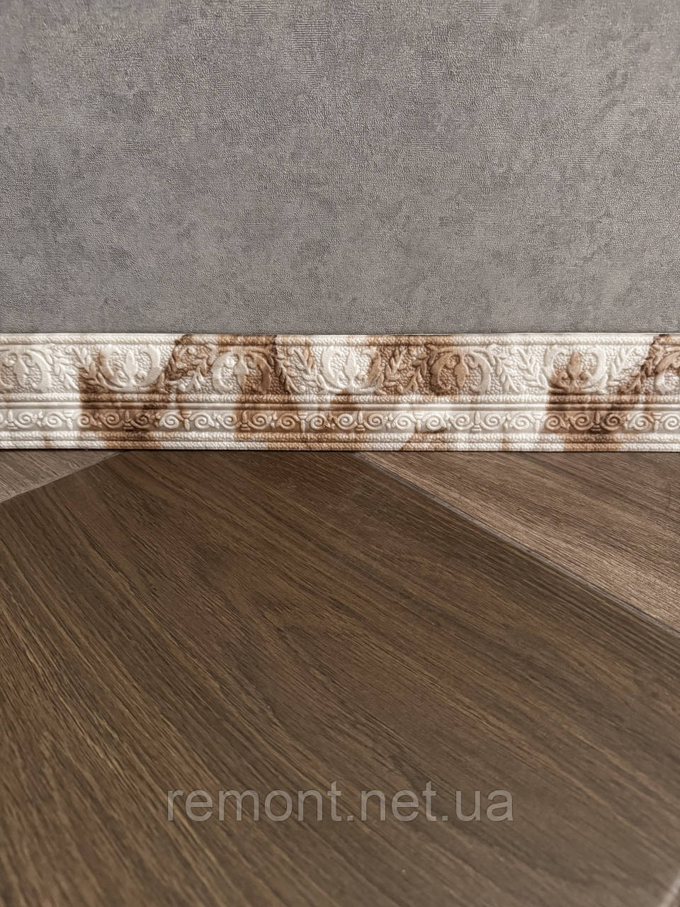 Гнучкий Самоклеючий Плінтус/Багет в рулоні "Капучино" 230*8.5 см. Товщина 5 мм., фото 1