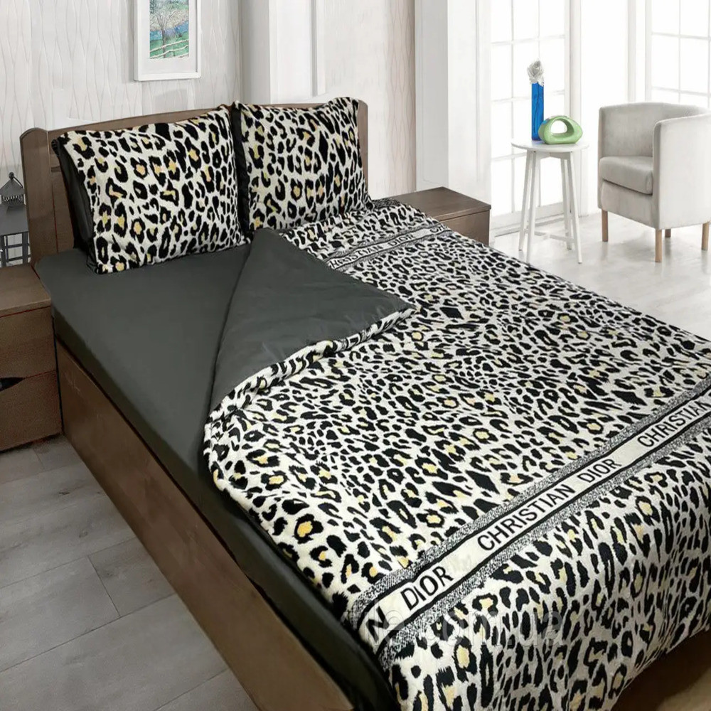 Утеплена постільна білизна Зима-Літо двоспальна Леопардовий принт Мікрофібра + Бязь, фото 1