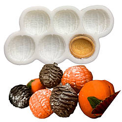 Силіконовий Молд для шоколаду та ін "Половинки ПОЧИЩЕНИХ мандаринок під горішки"