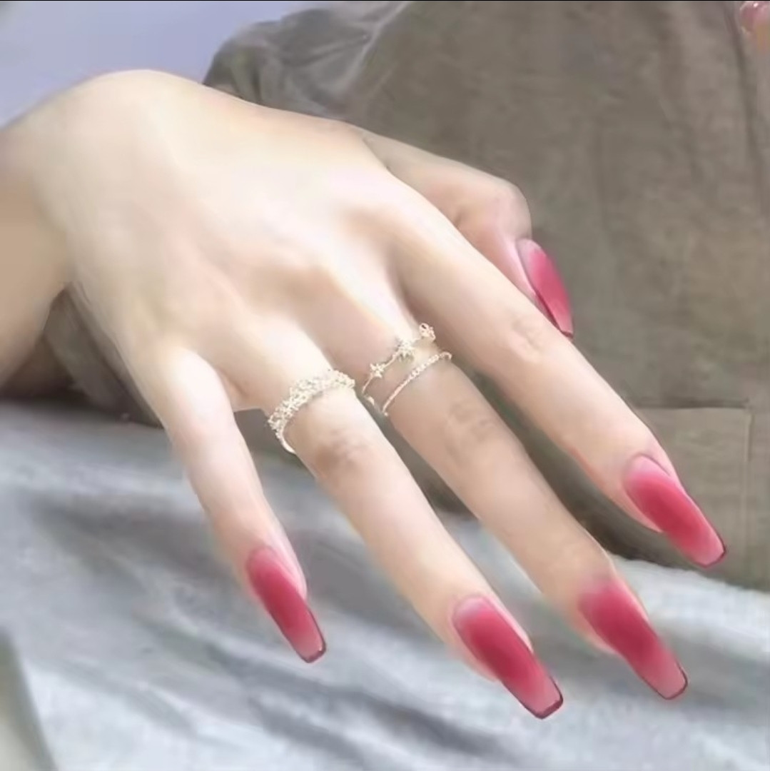 Эластичные рукавицы с ногтями, иммитация женской руки, фото 1