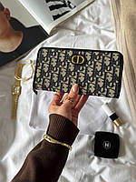 Dior 30 Montaigne Voyageur