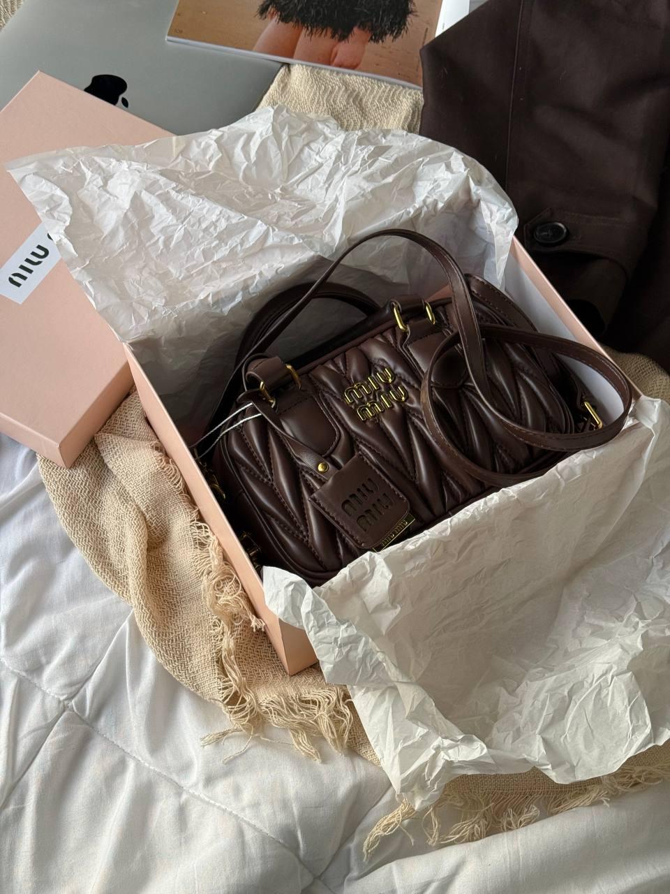 Miu Miu Arcadie Matelassé Nappa Leather Bag.  [оригінальна коробка] 19х13х5,5, фото 1