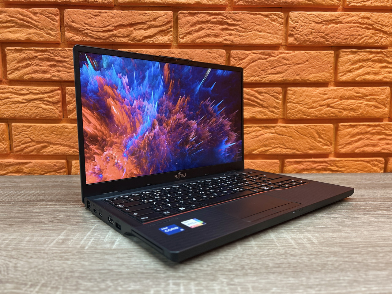 Ноутбук Fujitsu LifeBook E5412, 14" IPS, Intel Core i5-1235U 4.4GHz, DDR4 16ГБ, NVME 256ГБ, Intel Iris Xe, 4G LTE, Win 11 Pro