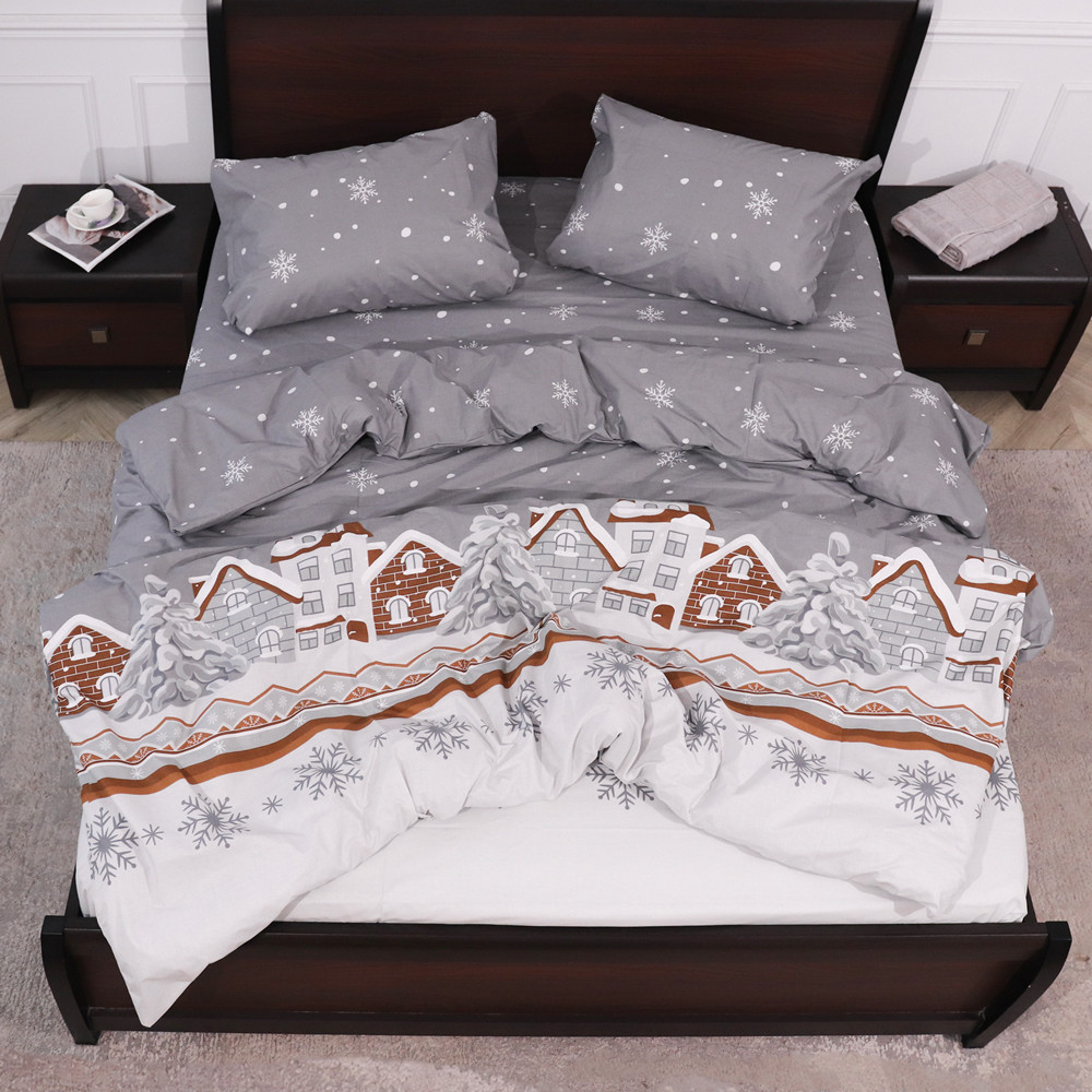 Сімейний набір постільної білизни Бязі Gold  бавовняний з новорічним принтом на сірому Черешенька™