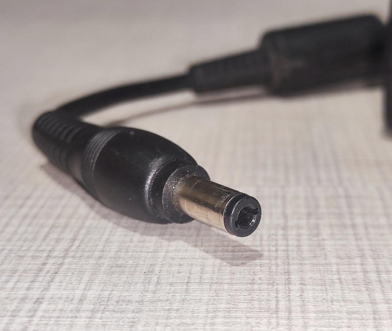 Оригінальний блок живлення TOSHIBA 19V 4.74A 90W (5.5×2.5 мм) Б.У