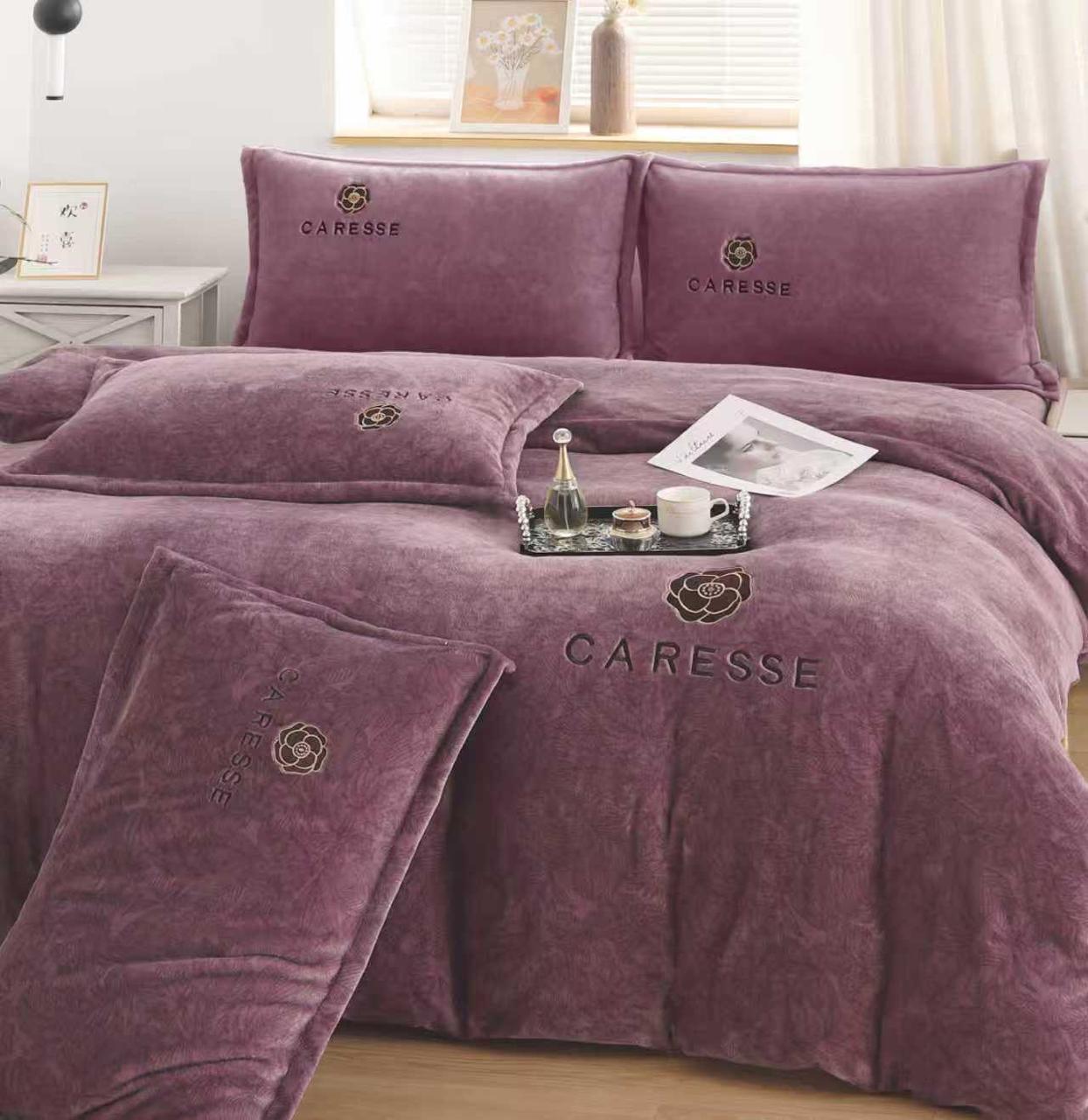 Тепла постільна білизна з візерунком Caresse - простирадло на гумці - Євро