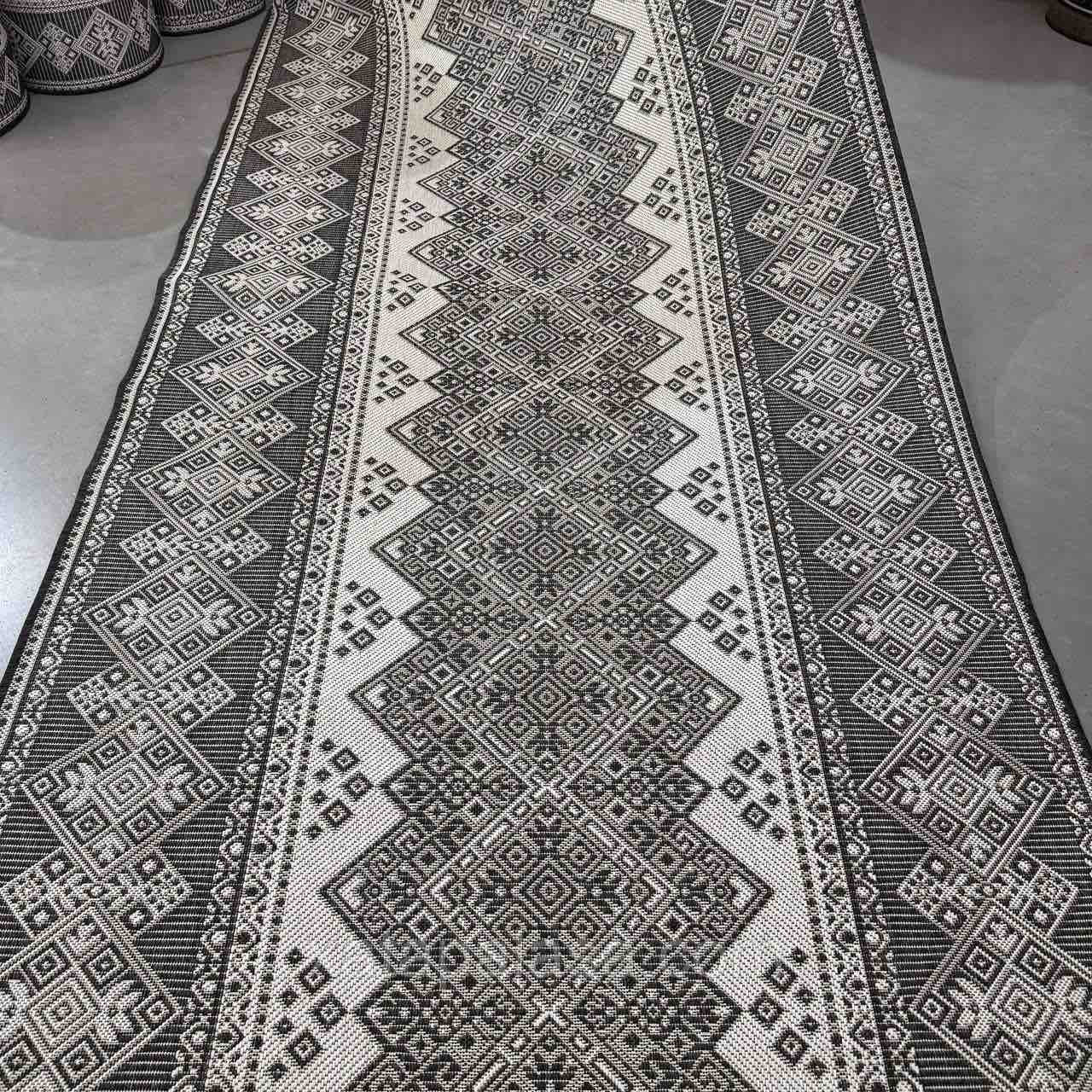 Сіра безворсова доріжка на гумовій основі ширина 2м ''Вишиванка'', не ковзає Flex 939/08