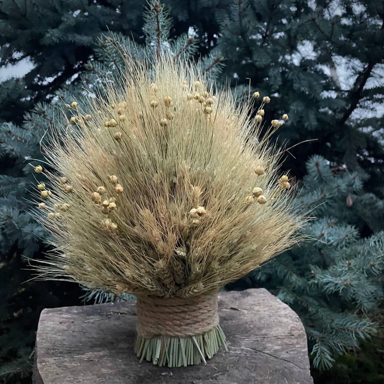 Різдвяний Дідух із остистого пшеничного колосся і льону 30 см