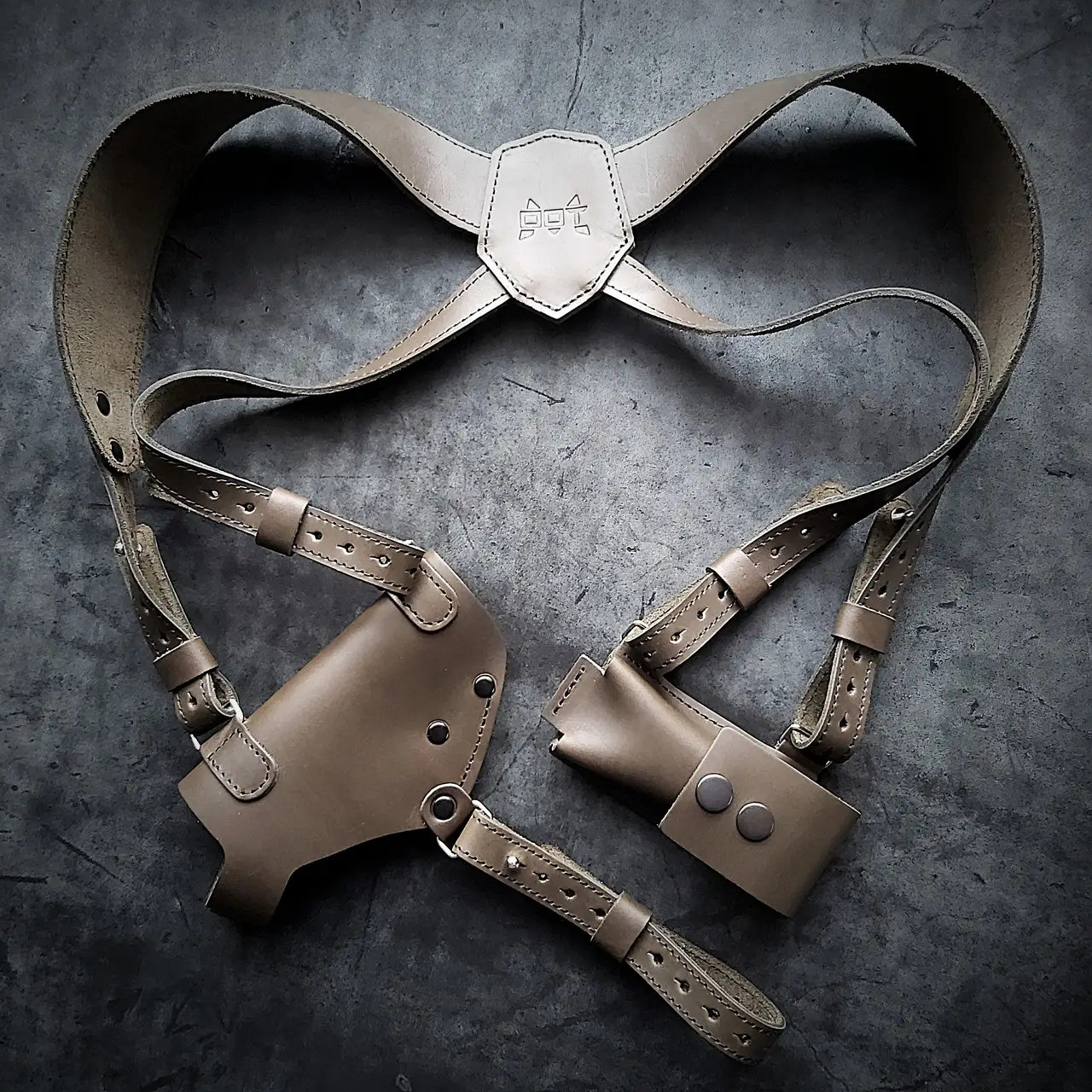 Кобура оперативна ПМ ОЛИВА з підсумком на додатковий магазином шкіряна