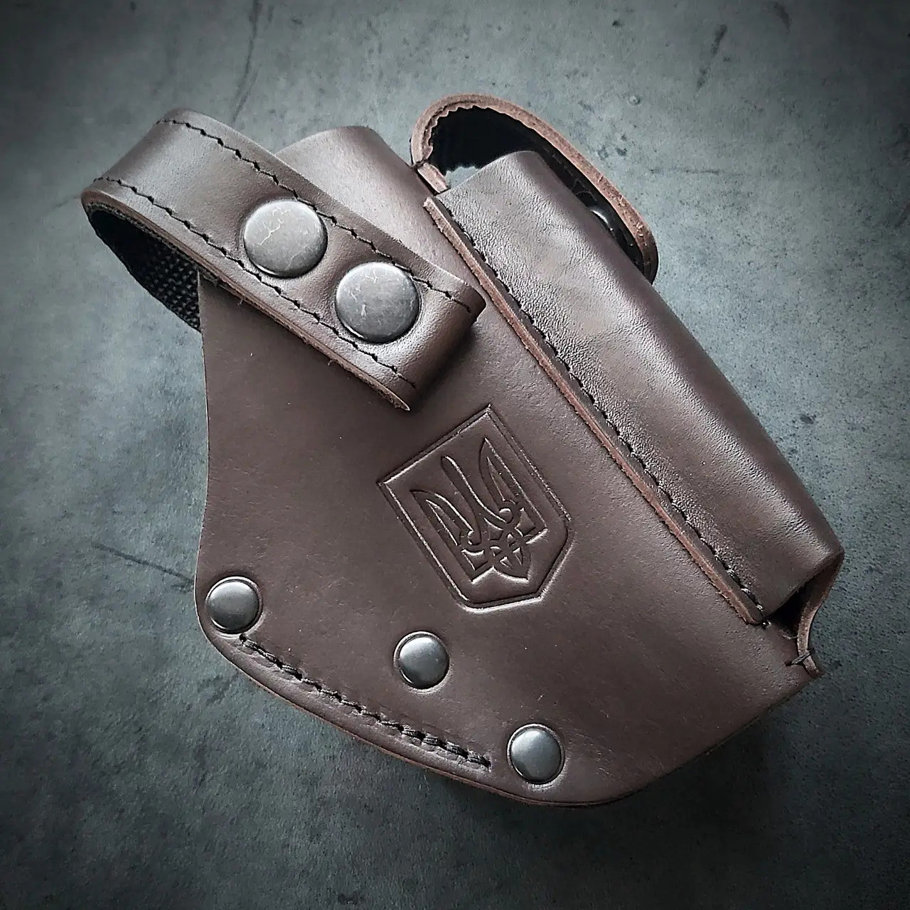 Поясна кобура ПМ на скобі КОРИЧНЕВА з Тризубом