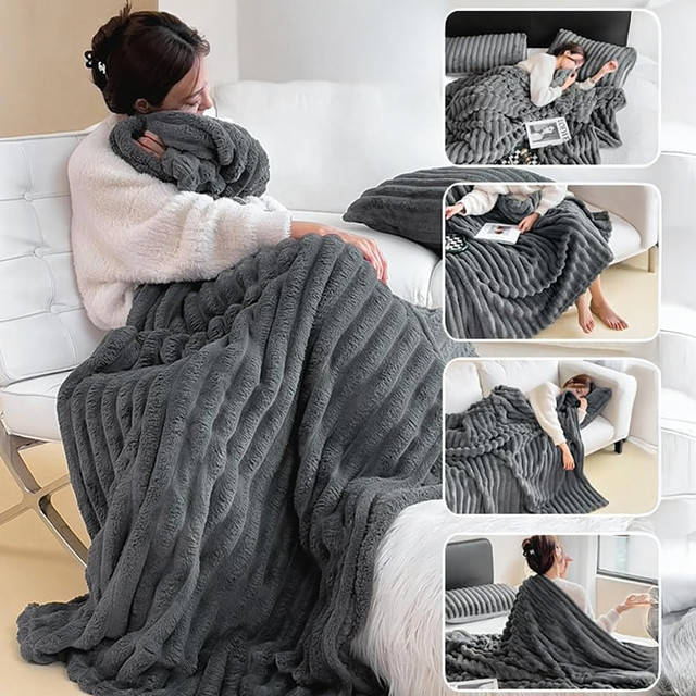 Декоративний плед 200x220 тиснений