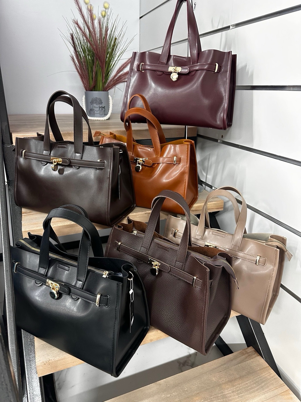 Жіноча сумка прямокутна містка 24*37 см на блискавці зі штучної шкіри в різних кольорах Nata, фото 1